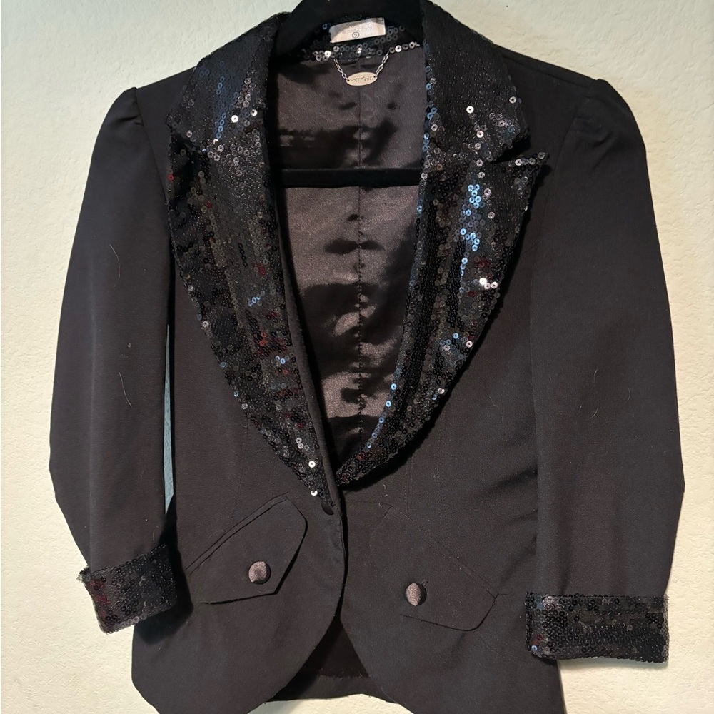 Sequin accent black blazer